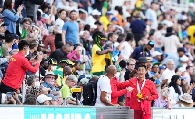 1658033298847081774.jpeg 完美世界竞技平台官网下载-中国第四位世锦赛男子冠军!王嘉男用完美一跳正名